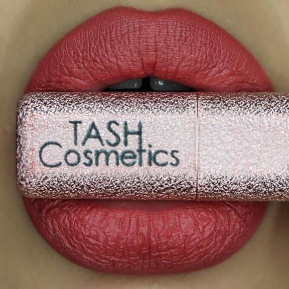 TASH Cosmetics Other - FEMME FATALE CREAM MATTE LIPSTICK - BUMPKIN